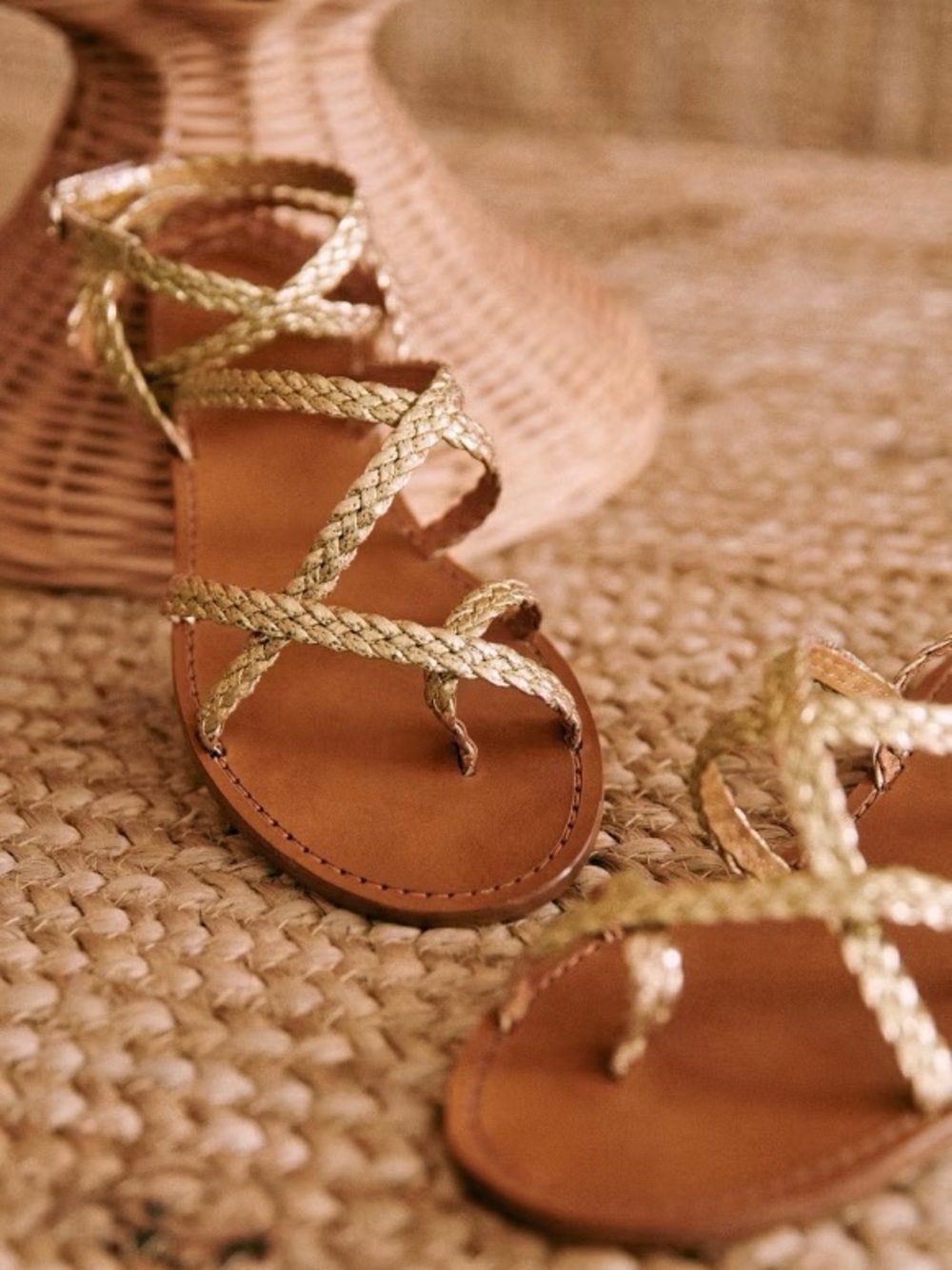 Sézane Arthur Low Sandals Braided Gold Leather Size 41 US 10 NIB - Picture 3 of 10